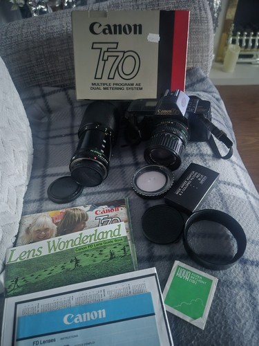 Canon t70 camera plus 210mm - canon,