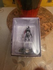 DC CHESS PIECE EAGLEMOSS