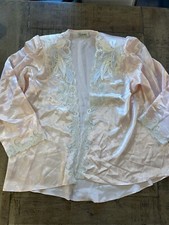 Vintage Natori Short Robe Bed
