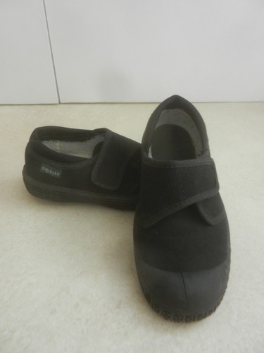 Black clarks doodles plimsolls - black,