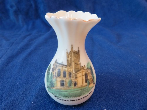 Clifton crested china crinkle - clifton,