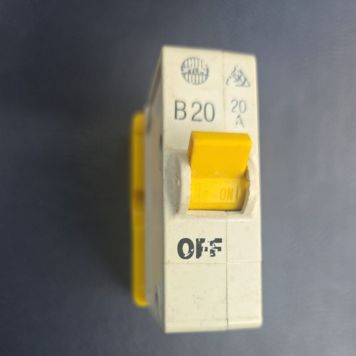 Wylex amp curve 3ka mcb - curve, b