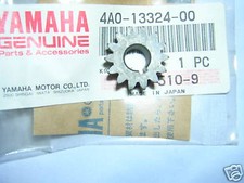 Yamaha TZ500 Oil Pump Drive Gear. Gen.Yamaha.New (70d)