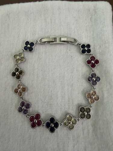 Multicolored floral charm