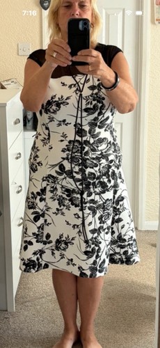 Lovely dress size - lovely,