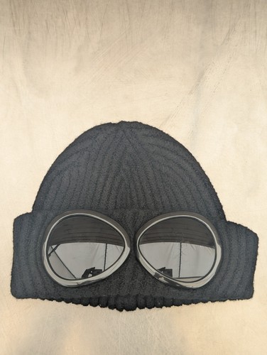 Company goggle beanie black - cp,