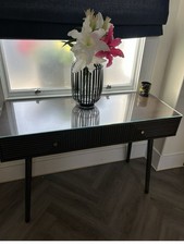 Dora Console Table Walnut