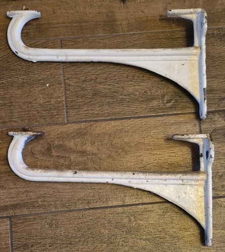Vintage pair sink - of,