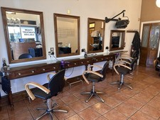 2 X Barber Station / Salon
