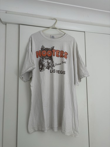 Genuine hooters las vegas - las,