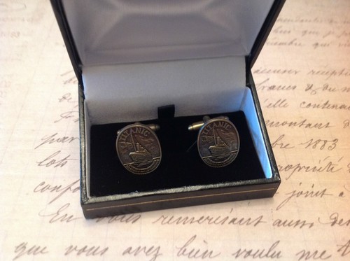 Titanic cufflink box - a,