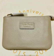 Pom Pom London Chelsea Coin