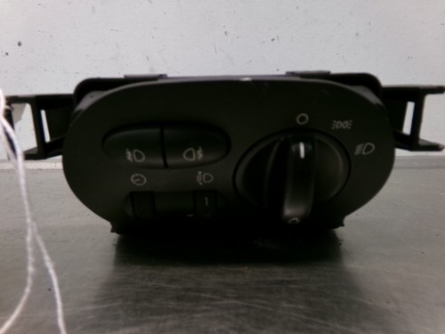 Rover 2005 headlight switch - 75,