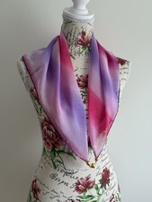 Fashionable Women’s Scarves