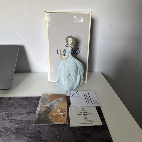 Lladro 6130 girl spring - girl,