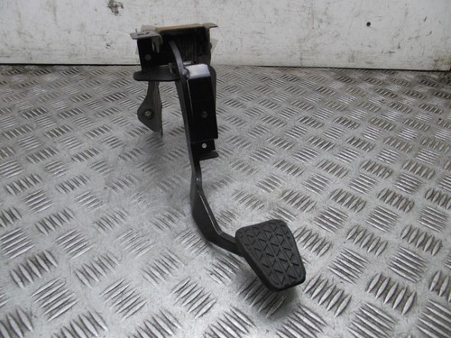 Ford fiesta clutch pedal - ford, box