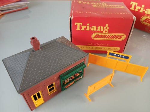 Tri ang r66k booking office - booking,