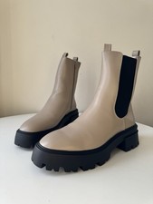 Women’s Chunky Chelsea Boots