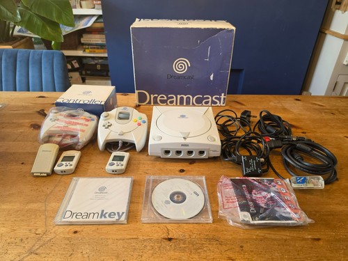 Sega dreamcast console bundle - sega,