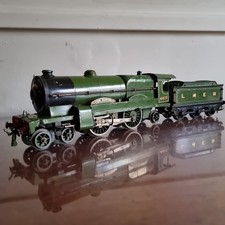 Hornby Series O Gauge 3-Rail E320 Flying Scotsman LNER 4472 Green 20V Electric