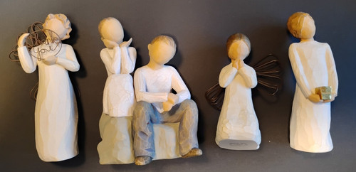 Lot willow tree figurines - of,