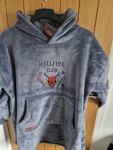 Stranger things hellfire club - stranger,