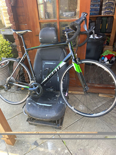 Giant contend road bike 700c - contend,