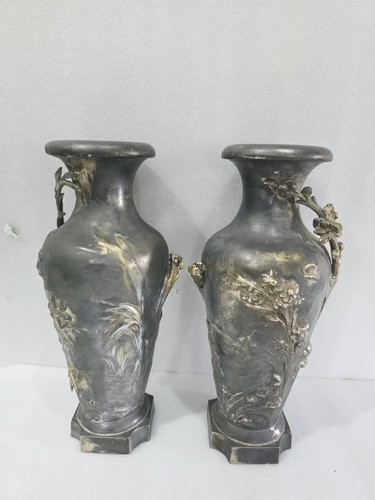 Pair large spelter - , nouveau