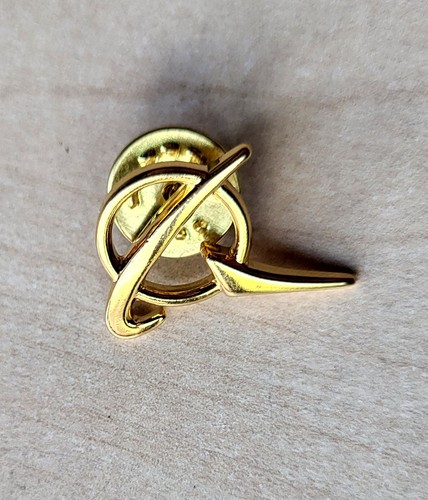Airline aviation pin badge - pin,