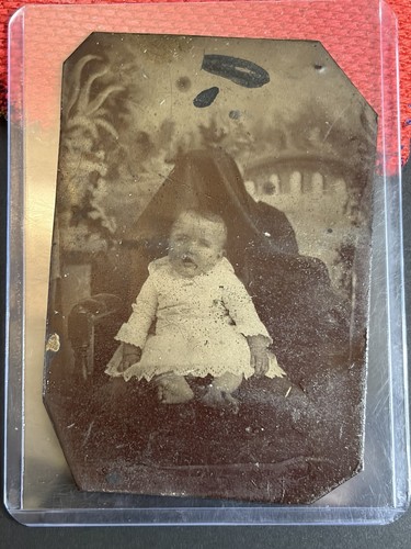 Infant mother lap creepy - infant,