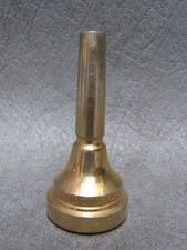 A GOOD QUALITY DENIS WICK 6BS