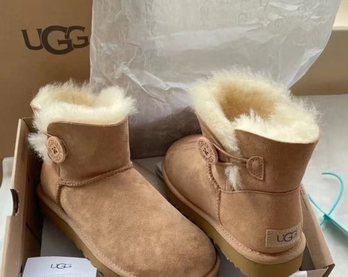 Premium mini button ugg - u.g.g,