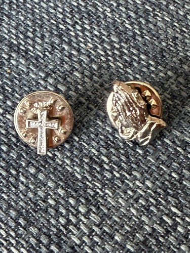 Small cross praying - praying, hands