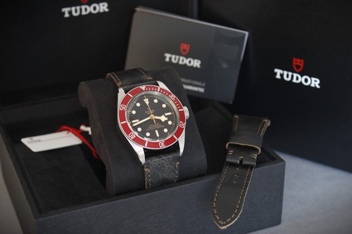 Tudor black bay - tudor,