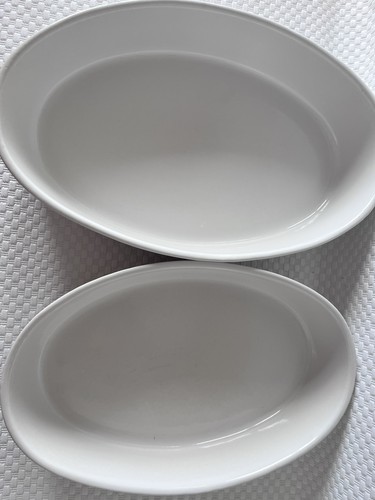 Oval stoneware dishes - 2,
