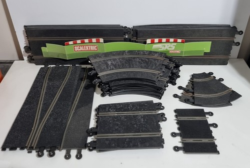 Scalextric circuit car slot - car,