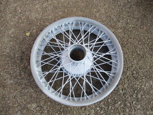 Vintage wire wheel - 3.25, x17