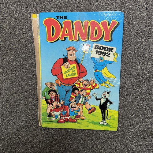 The dandy hardback book - the,