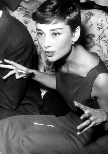 Audrey hepburn monochrome - hepburn,