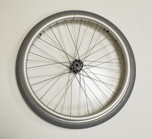 Solid tyre spoked rear - 24",