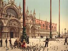 PHOTOGRAPHER PIGEONS ST MARK PLACE VENICE ITALY 30X40 CM ART PRINT POSTER BB8922