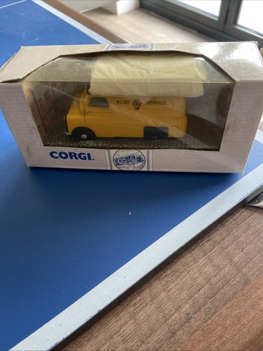 Corgi classic road service - classic, aa