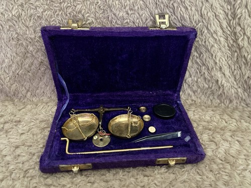 Brass weighing scales vintage - weighing,