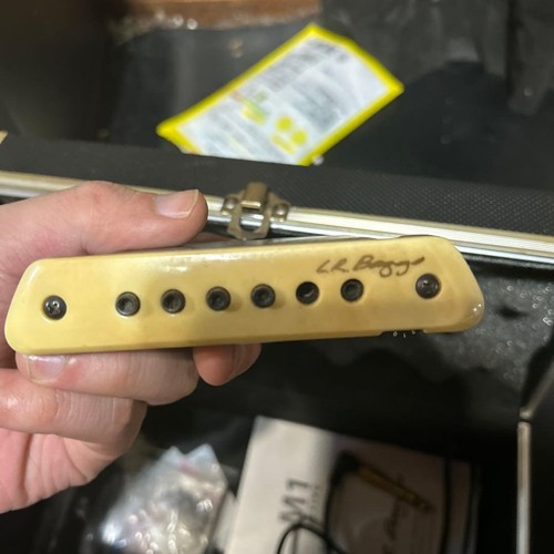 Baggs m1 active - l.r.,