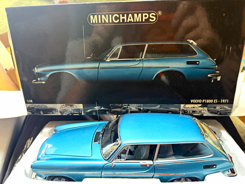 Minichamps volvo p1800 - volvo,