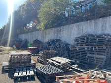 pallets. Mixed Lot. Some broken, some good condition. Fire Wood. Kindling