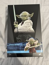 Hot Toys Yoda Attack of the