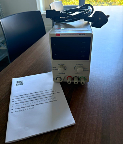 Pro 3005p programmable - rs-3005p,