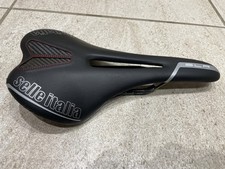 Selle Italia SLR Kit Carbonio Flow CK7X9  L2 Saddle Black 145mm x 275mm