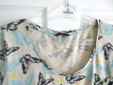 preowned ladies m and co butterfly top size 20,,
